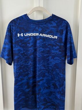 Under Armour Men’s Camo HeatGear Tee | Blue | Size Small | Performance